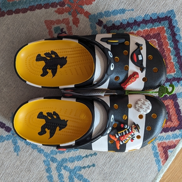 Crocs x McDonald's Hamburglar Men's size 12 NIP - Picture 7 of 7